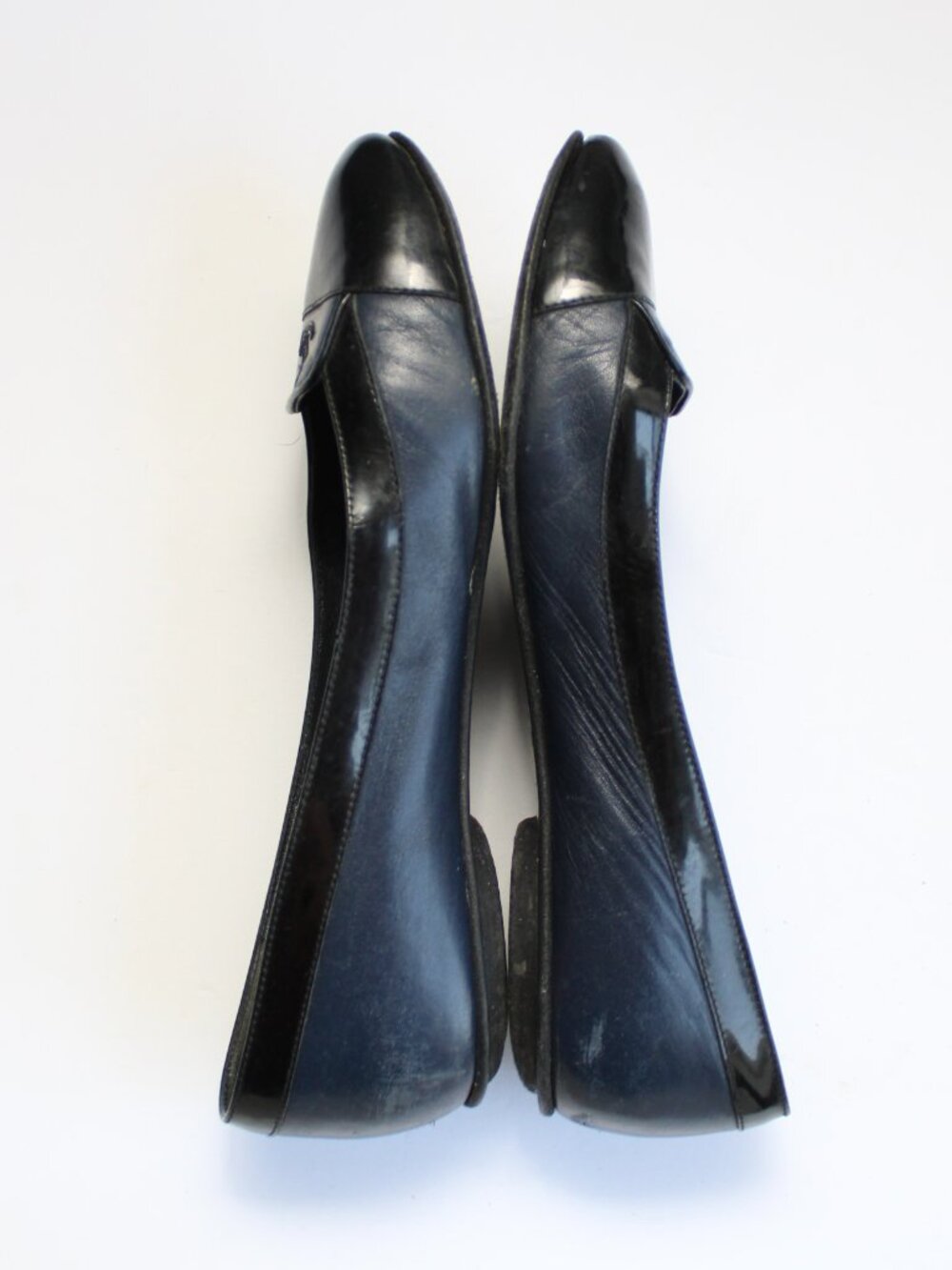 CHANEL Leather Logo Black Navy Blue Ballerina Cap Toe Flats Size 35.5 / 5 US - Picture 7 of 13